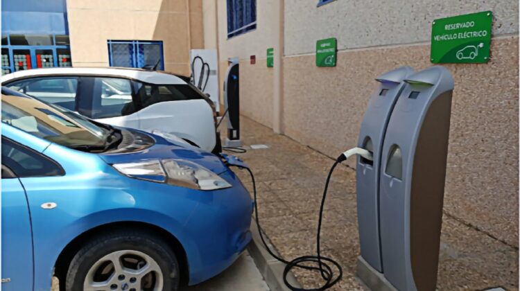 ¿Qué requisitos se requieren para tener una estación de carga de autos eléctricos en casa? CFE