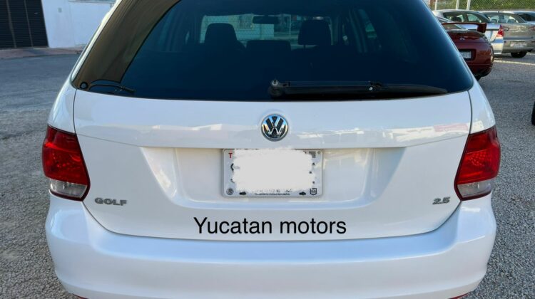 Volkswagen Golf Sportwagen 2013