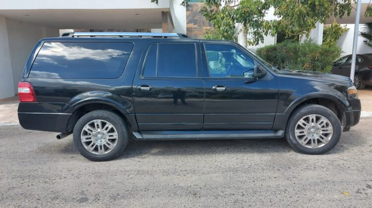 Ford Expedition Max Limited 2013