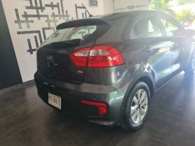 Kia Rio Hatchback Ex Mt 2017