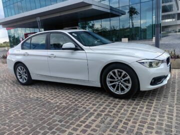 BMW Serie 3 año 2017, version Luxury