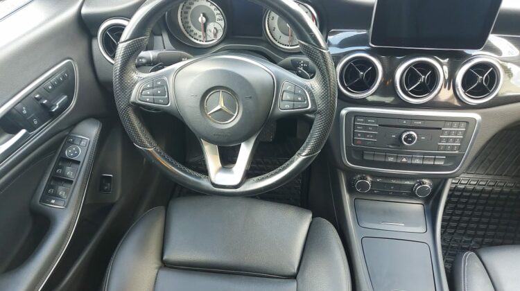 Mercedes Benz Clase CLA 200 CGI Sport 2016