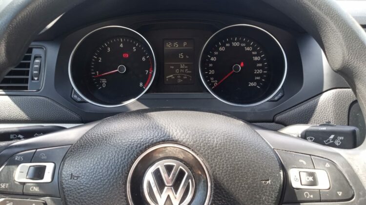 Volkswagen Jetta Automático 2016