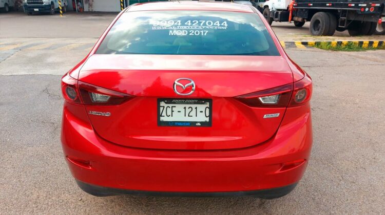 Mazda 3 i Touring 2017
