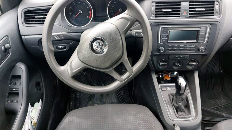 Volkswagen Jetta MK V1 2.0L 2016