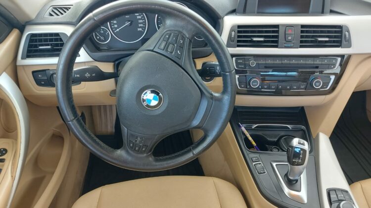 BMW Serie 3 320i 2016