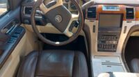 Cadillac Escalade ESV Premium 2011