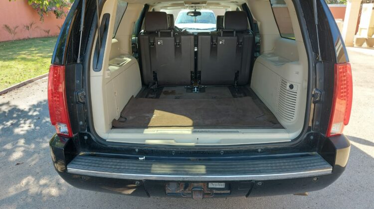 Cadillac Escalade ESV Premium 2011