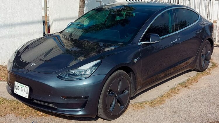 Tesla Model 3 Standar Plus 2020