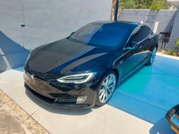 Tesla Model S P100D 2018
