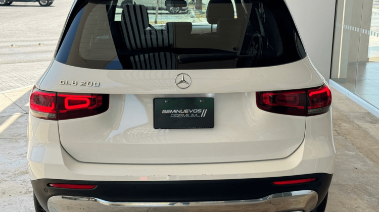 Mercedes-Benz GLB 200 (2022)
