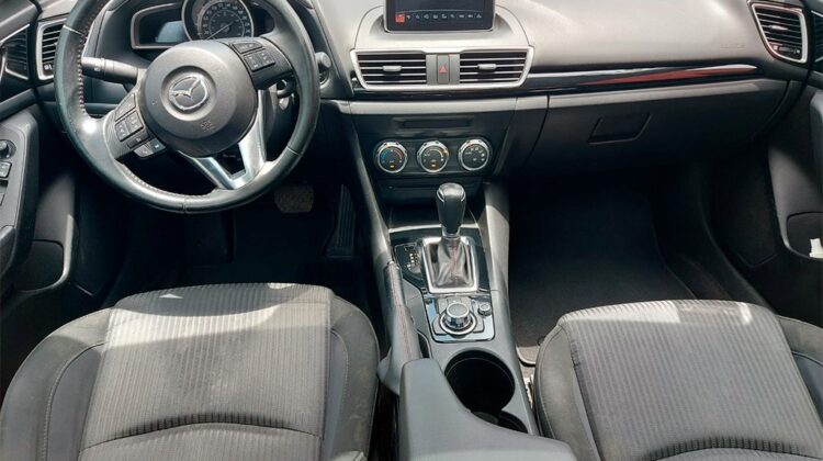 Mazda 3 i 2016