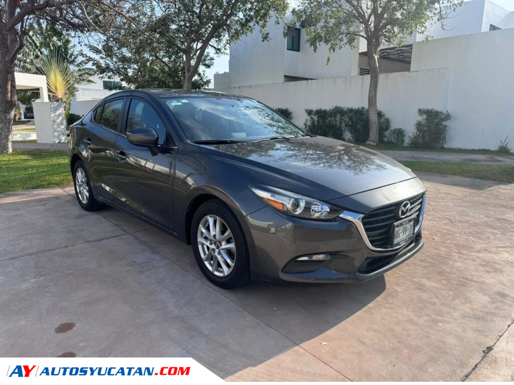 Mazda 3 Touring T/A SkyActiv 2017