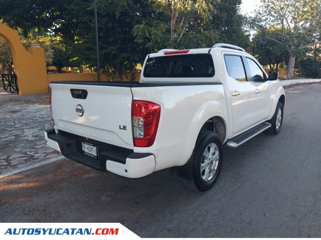 Nissan Frontier LE 2023