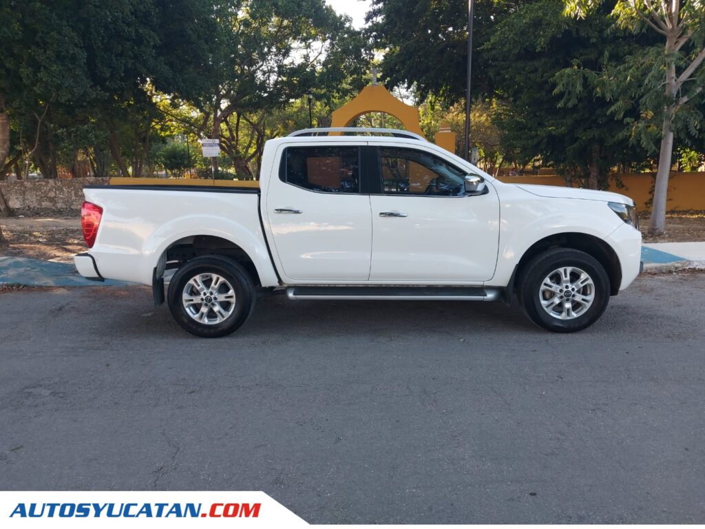 Nissan Frontier LE 2023