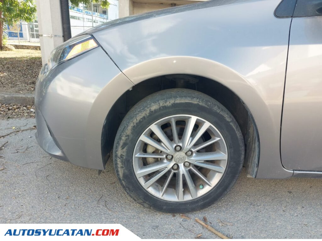 Toyota Corolla LE 2015