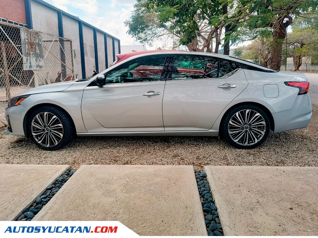 Nissan Altima Exclusive Turbo 2023