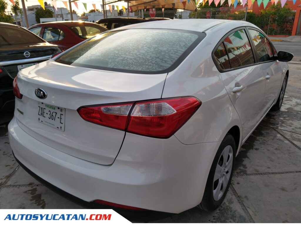 Kia Forte LX Sedan Standard 2016