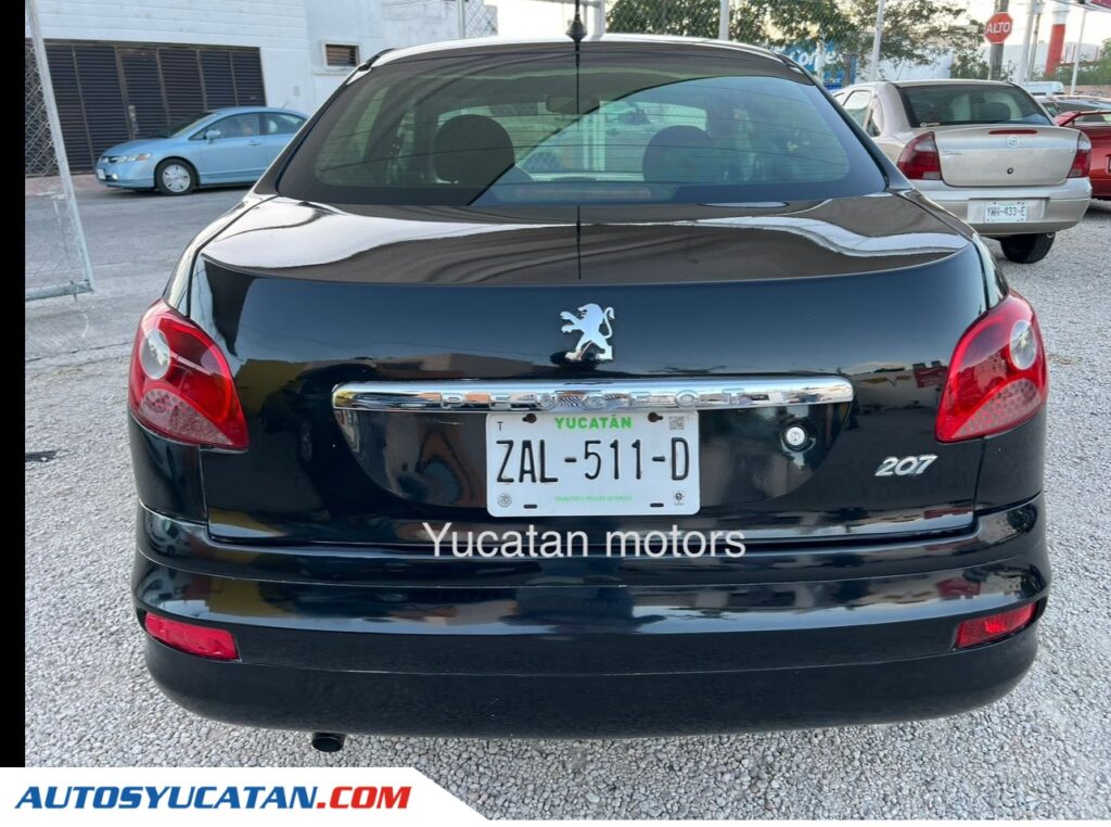 Peugeot 207 Sedán 2009