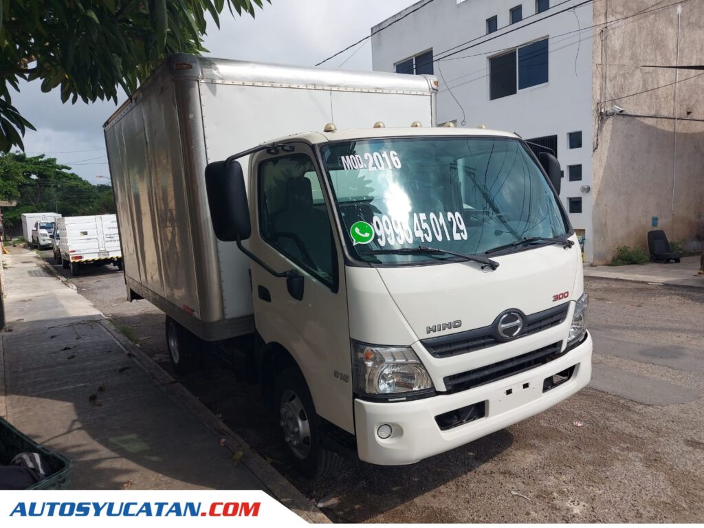 Hino 300 2016