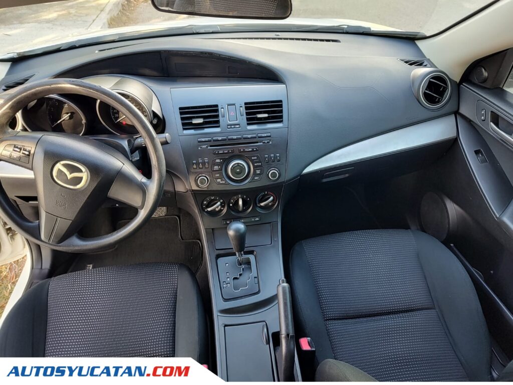 Mazda 3 I Touring 2012