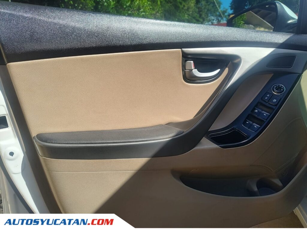 Hyundai Elantra 2015