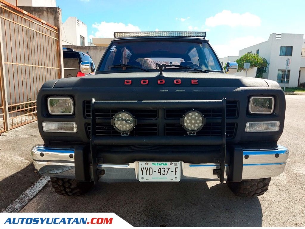 Dodge RAM Charger 1990