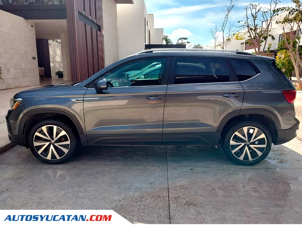 Volkswagen Taos Highline 2022