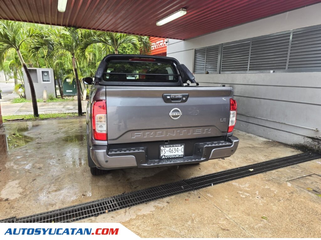 Nissan Frontier LE 2023