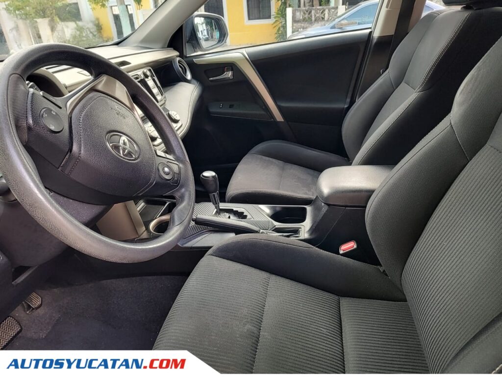 Toyota RAV 4 XLE AWD 2015