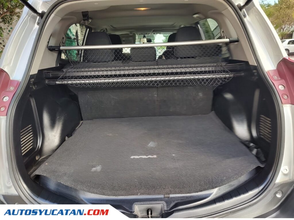 Toyota RAV 4 XLE AWD 2015