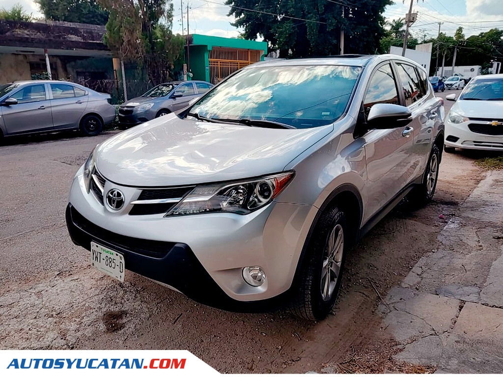 Toyota RAV 4 XLE AWD 2015