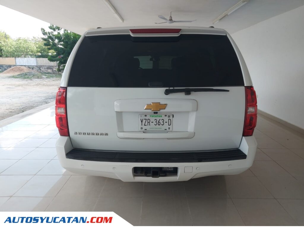 Chevrolet Suburban Paquete B 2013