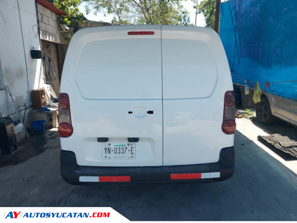 Peugeot Partner 2013