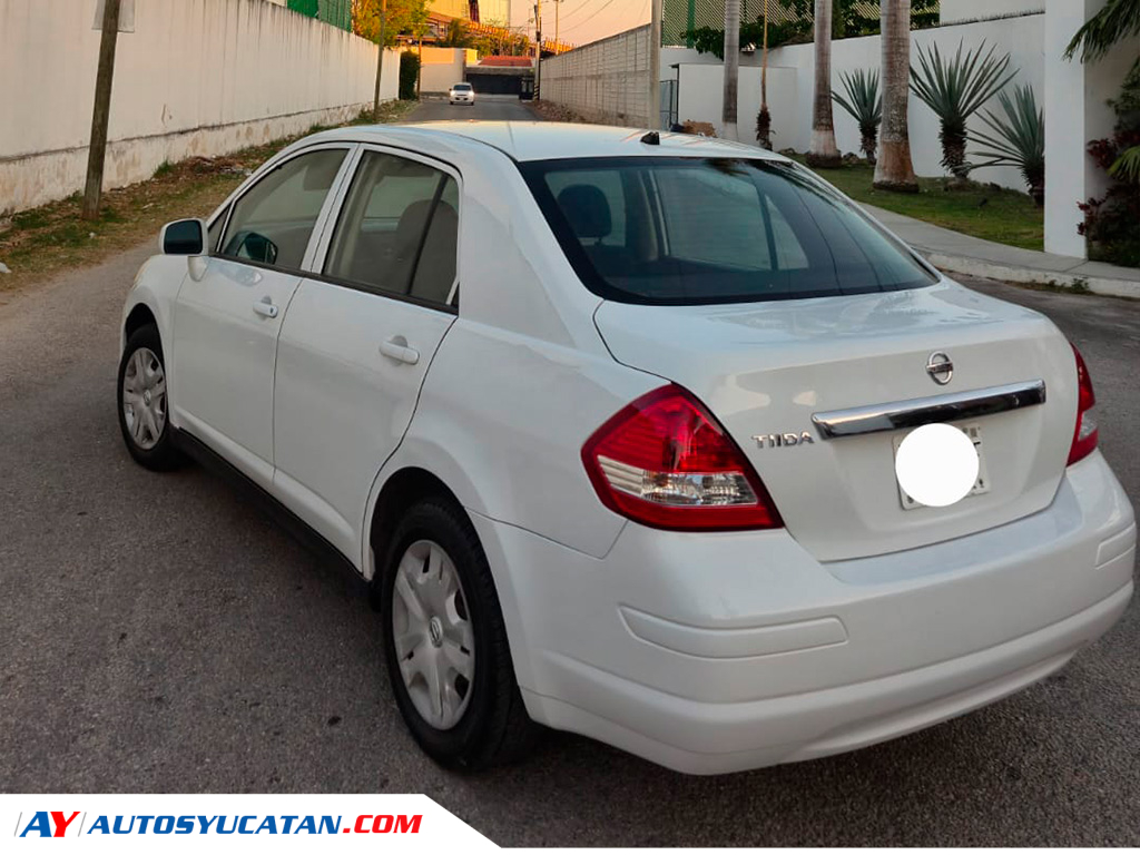 Nissan Tiida Comfort 2012