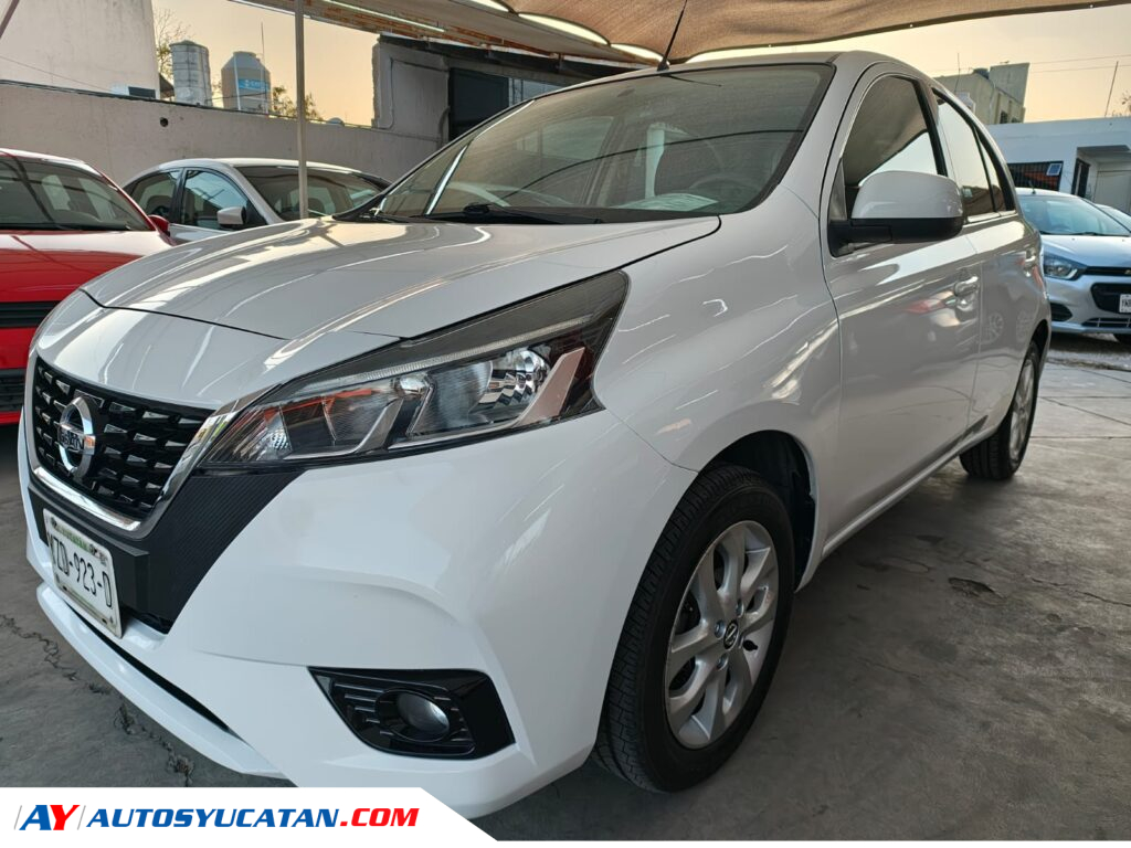 Nissan March Advance Automático 2021