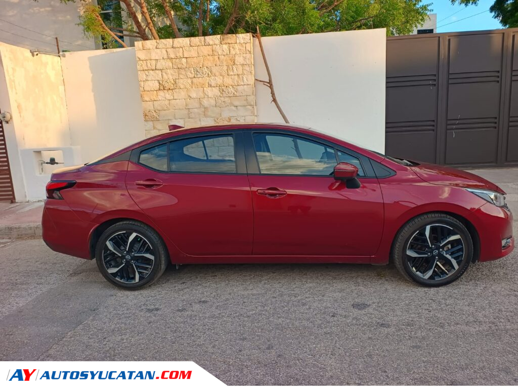 Versa Exclusive 2023 automático