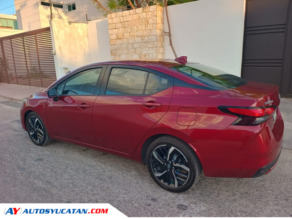 Versa Exclusive 2023 automático
