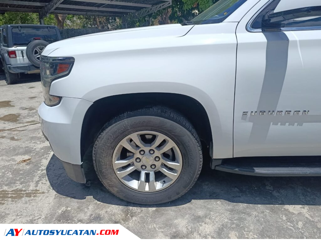 Chevrolet Suburban LT 2019