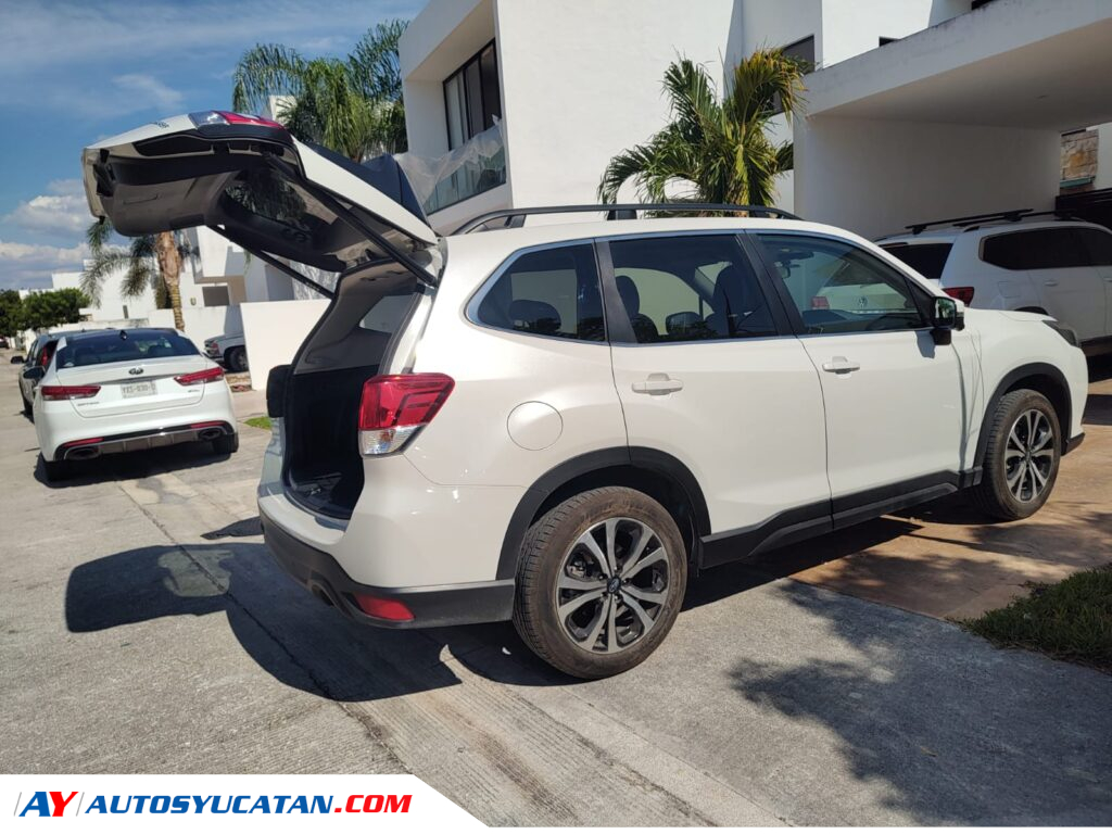 Subaru Forester Premium Plus 2024