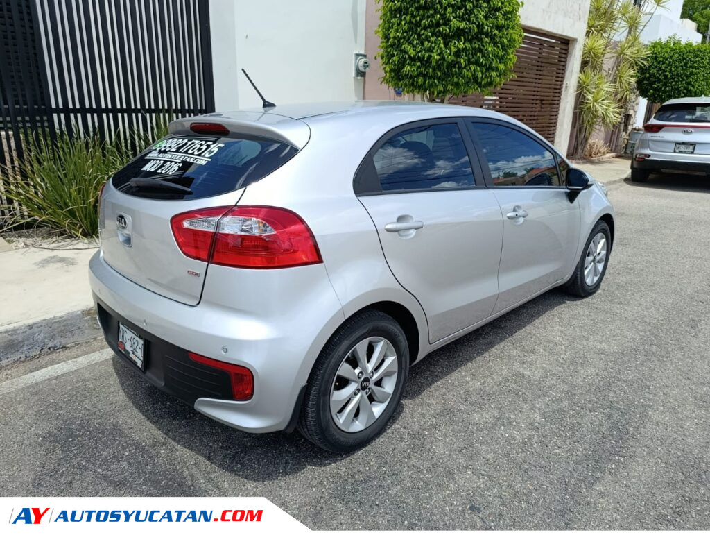 Kia Rio EX HB 2016