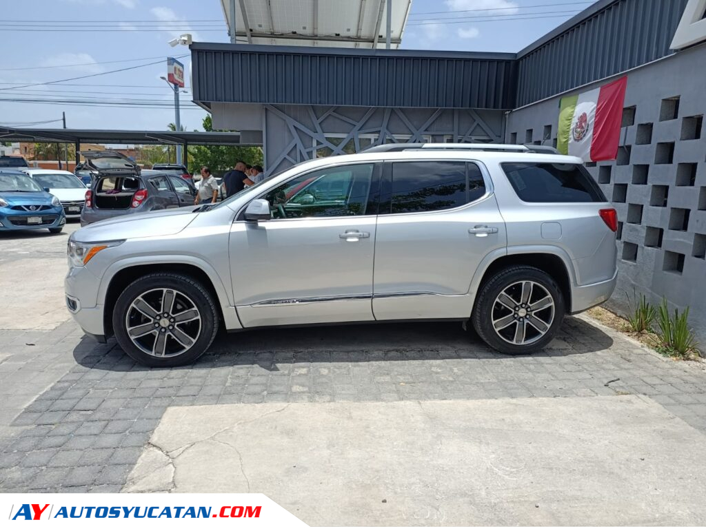GMC Acadia Denali 2018