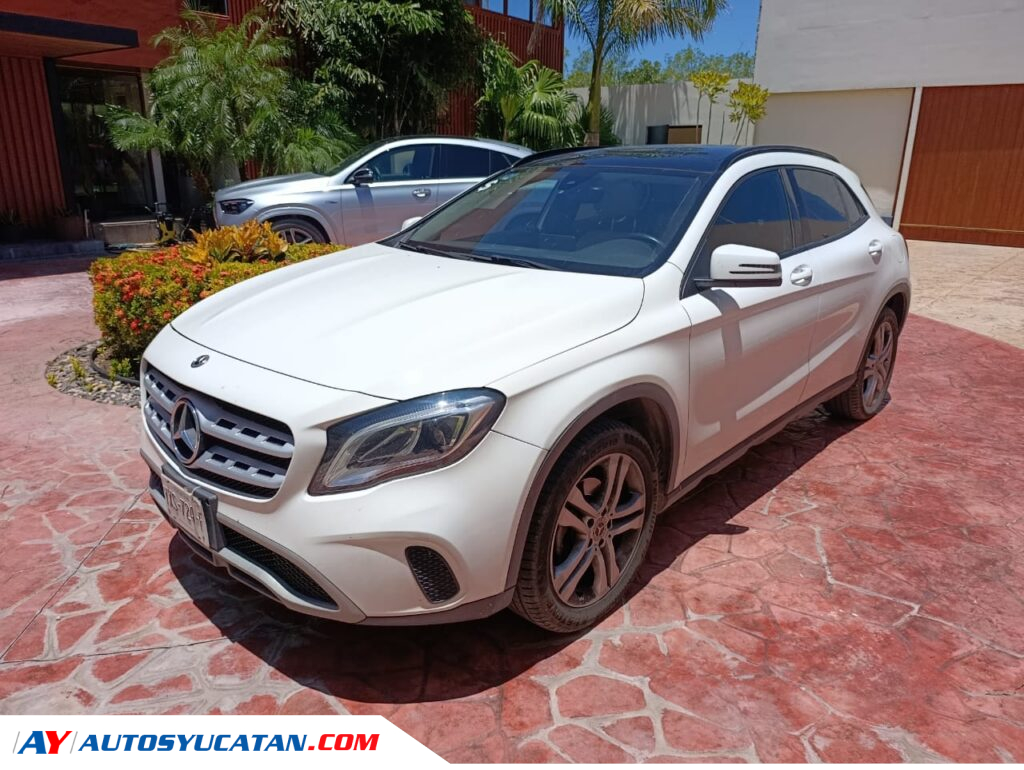 Mercedes Benz CLase GLA 2019