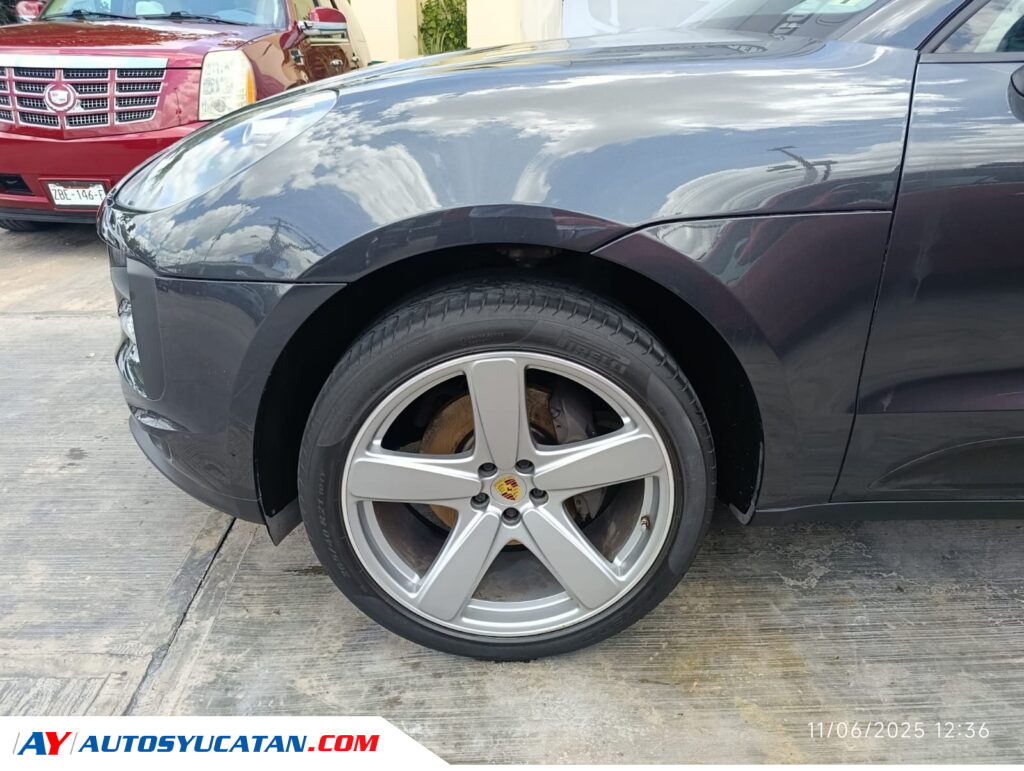 Porsche Macan R4 2021