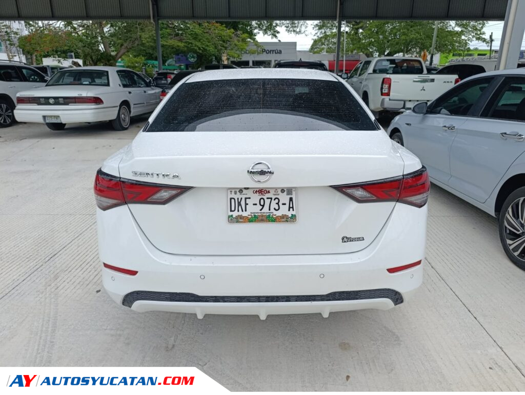 Nissan Sentra Advance 2024