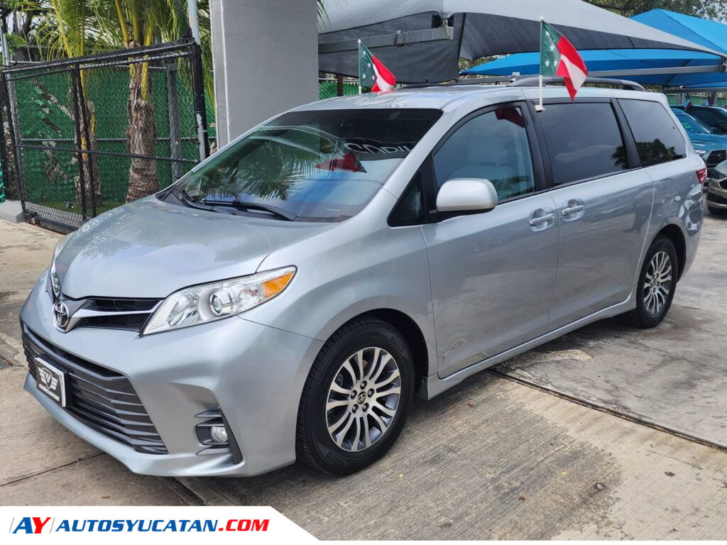 Toyota Sienna 2020