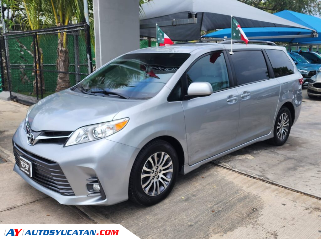 Toyota Sienna 2020