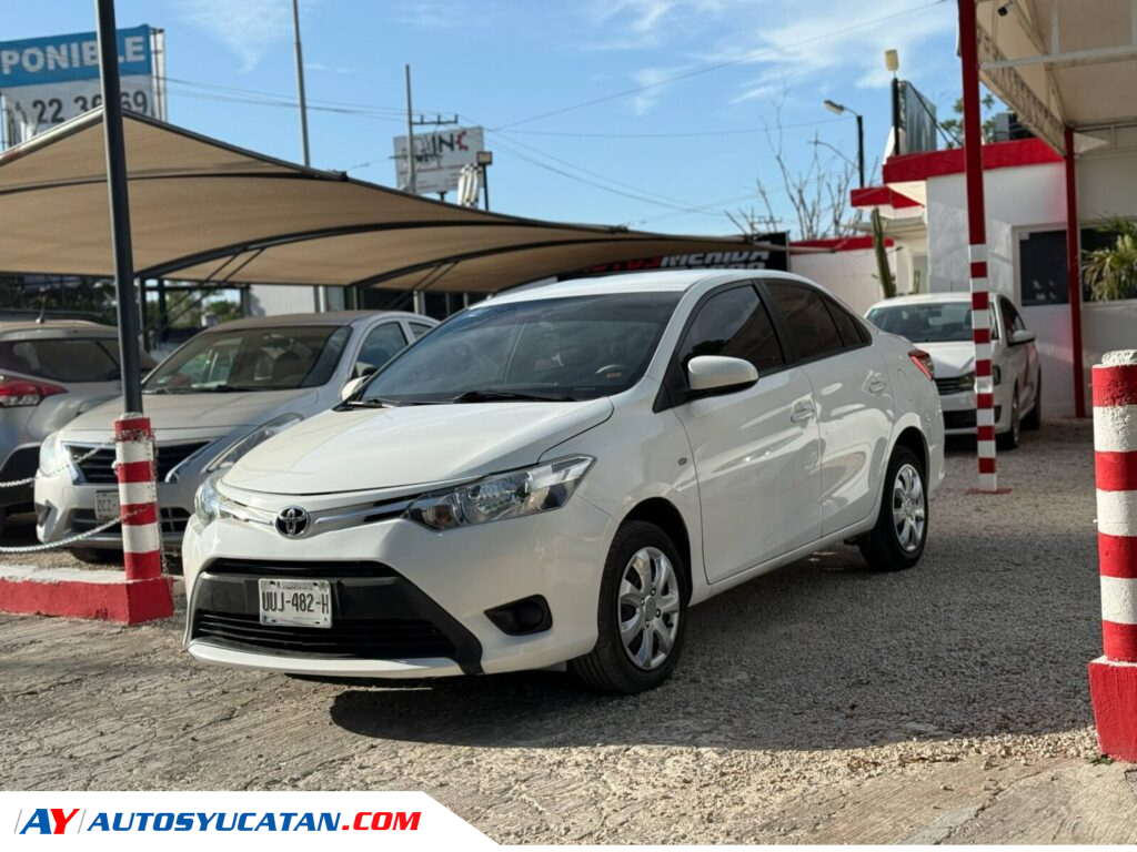 TOYOTA YARIS 2017