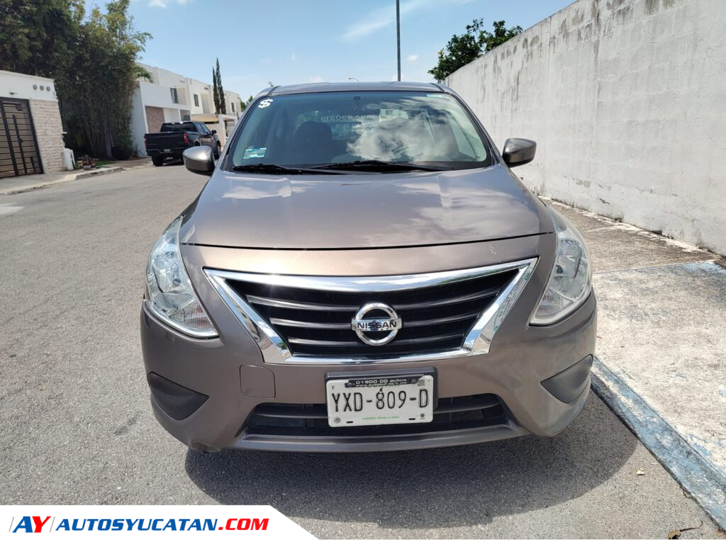 Nissan Versa Sense 2018