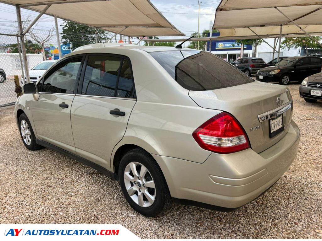 Nissan Tiida 2008